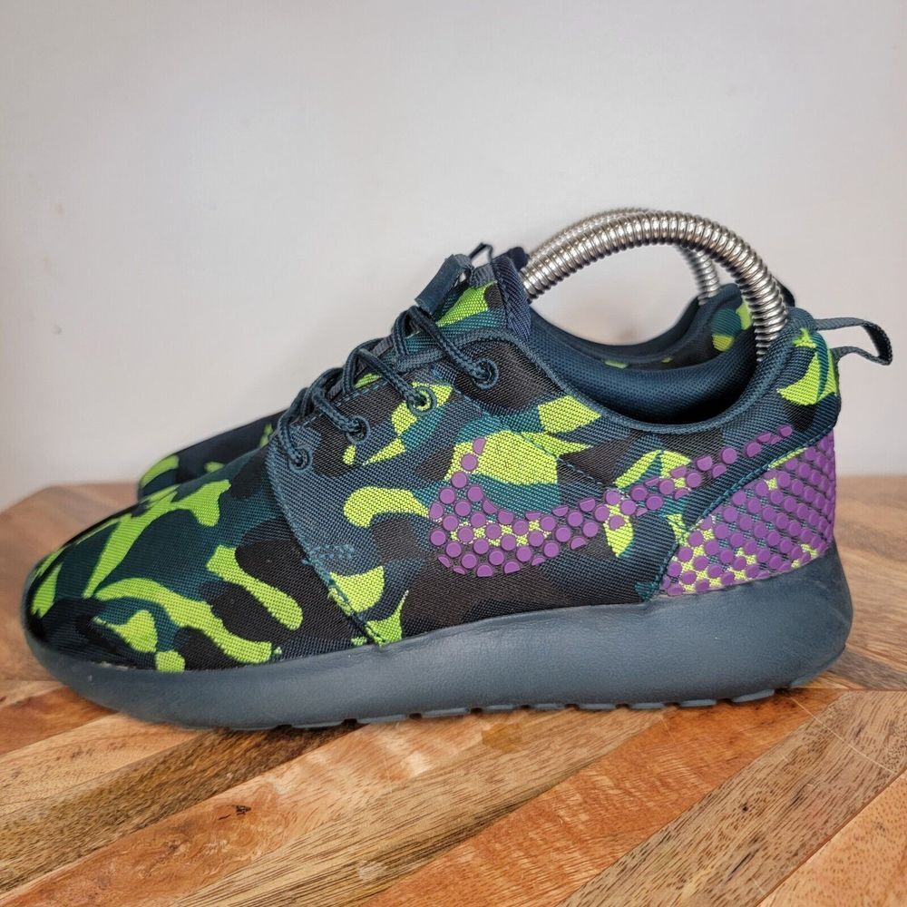 Nike Roshe One Premium Plus Women's Size 5.5 Camouflage Sneakers 807614-453